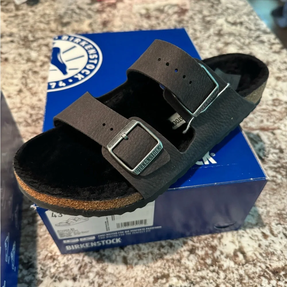 Birkenstock Sandals 🖤 - Picture 9 of 13